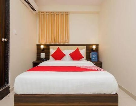 Hotel Amfahh Мумбай Екстериор снимка